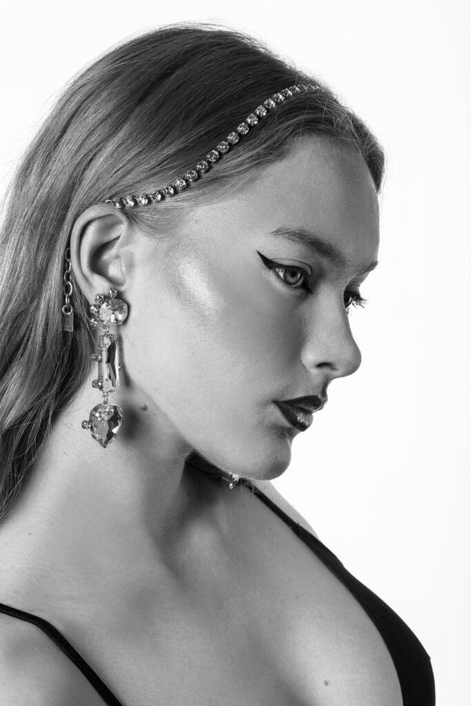 Shooting par Romane Jacquin pour la marque Aneida